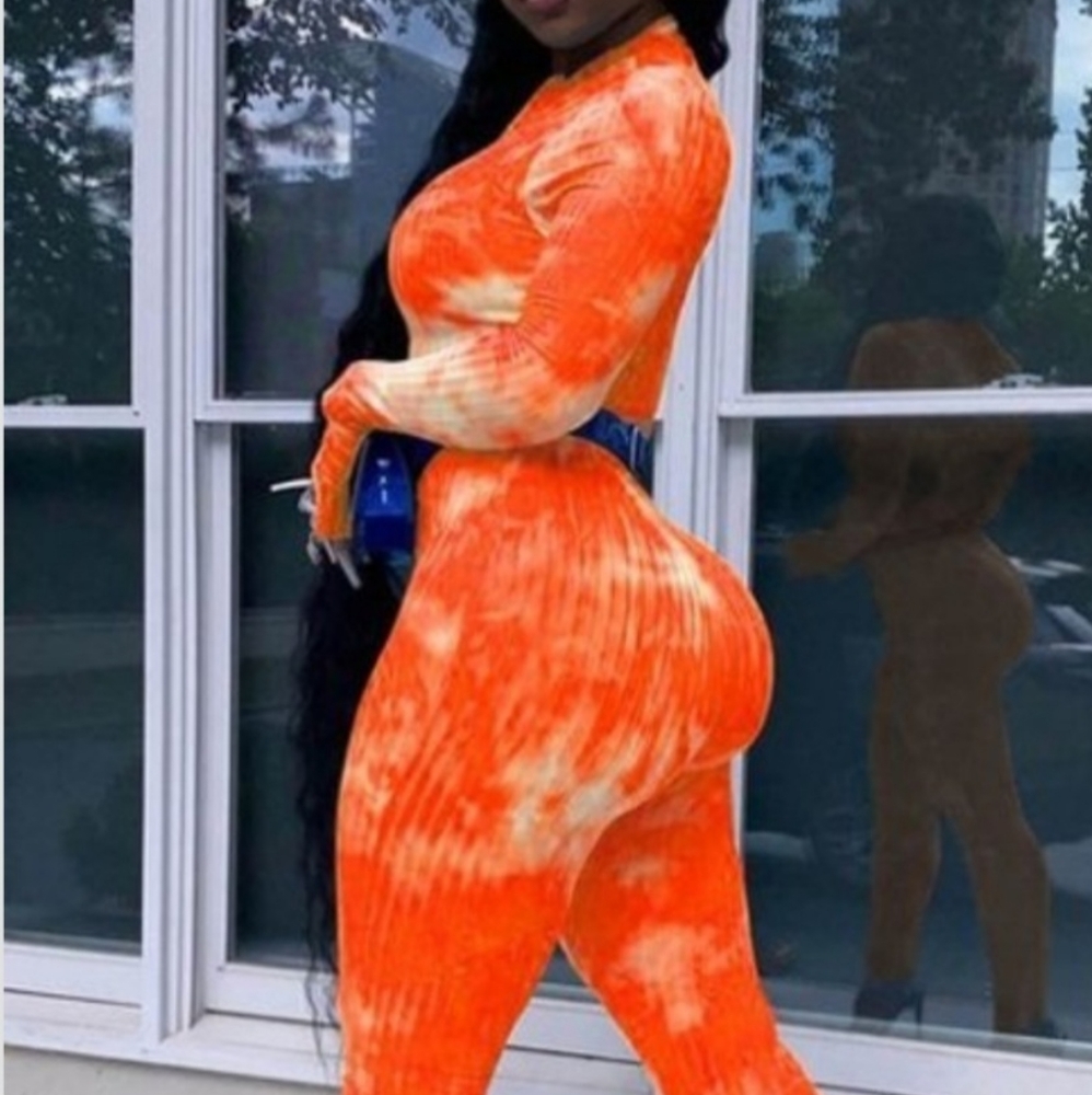 Jogging Set - image 1